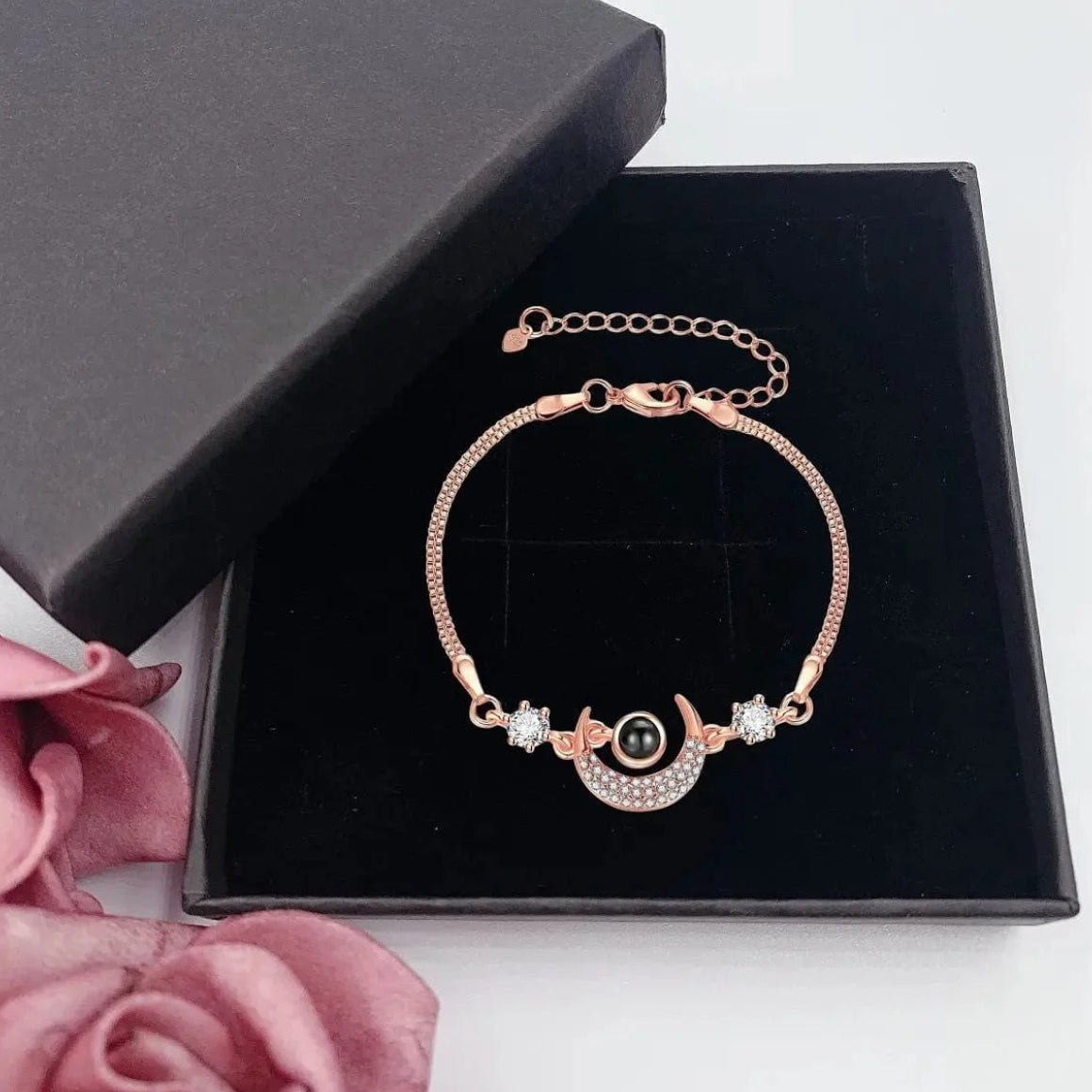 Pulsera Luna | "Te Amo" en 100 Idiomas para Llevar el Amor a Todas Partes