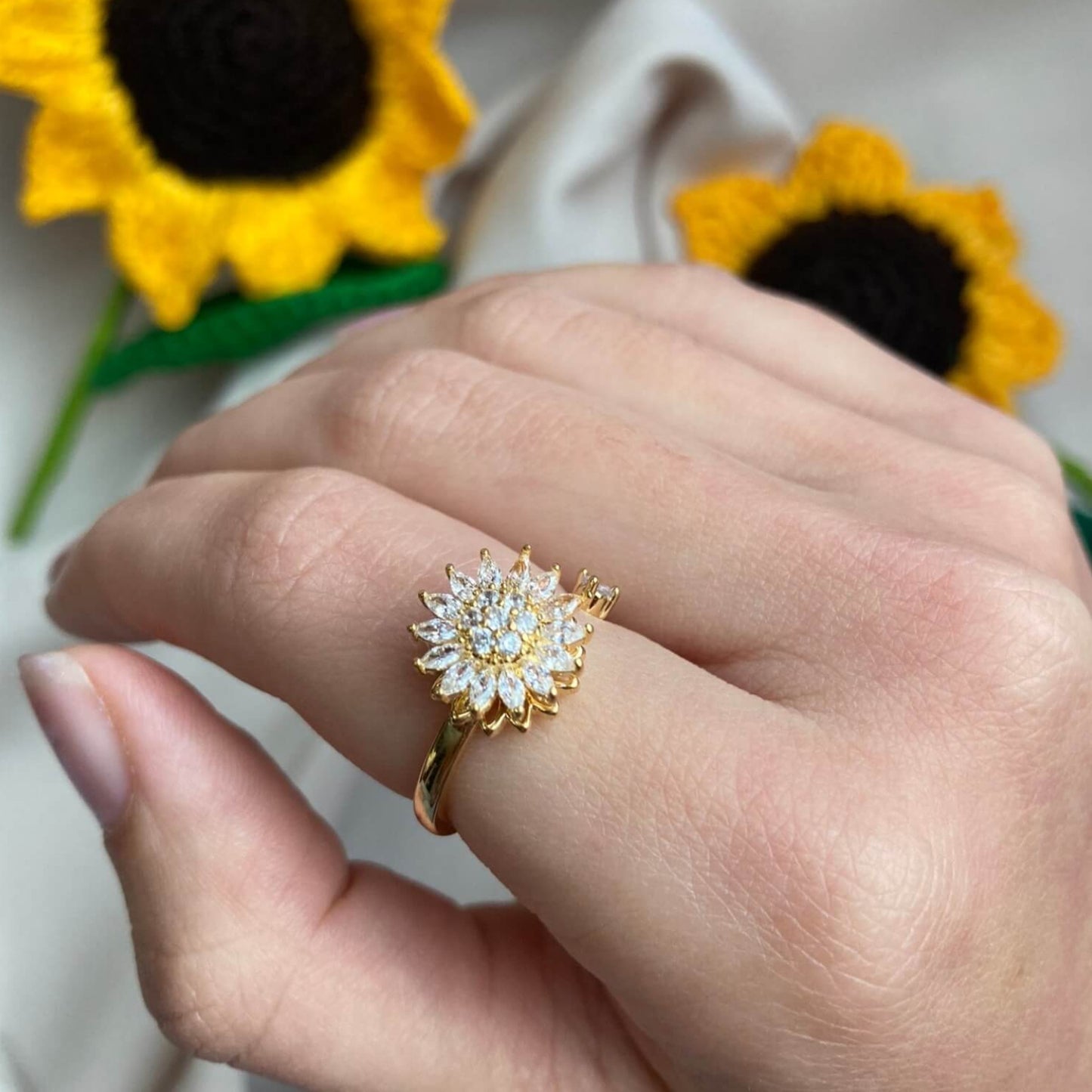 Anillo Girasol Giratorio | Brilla como el Sol del Amor
