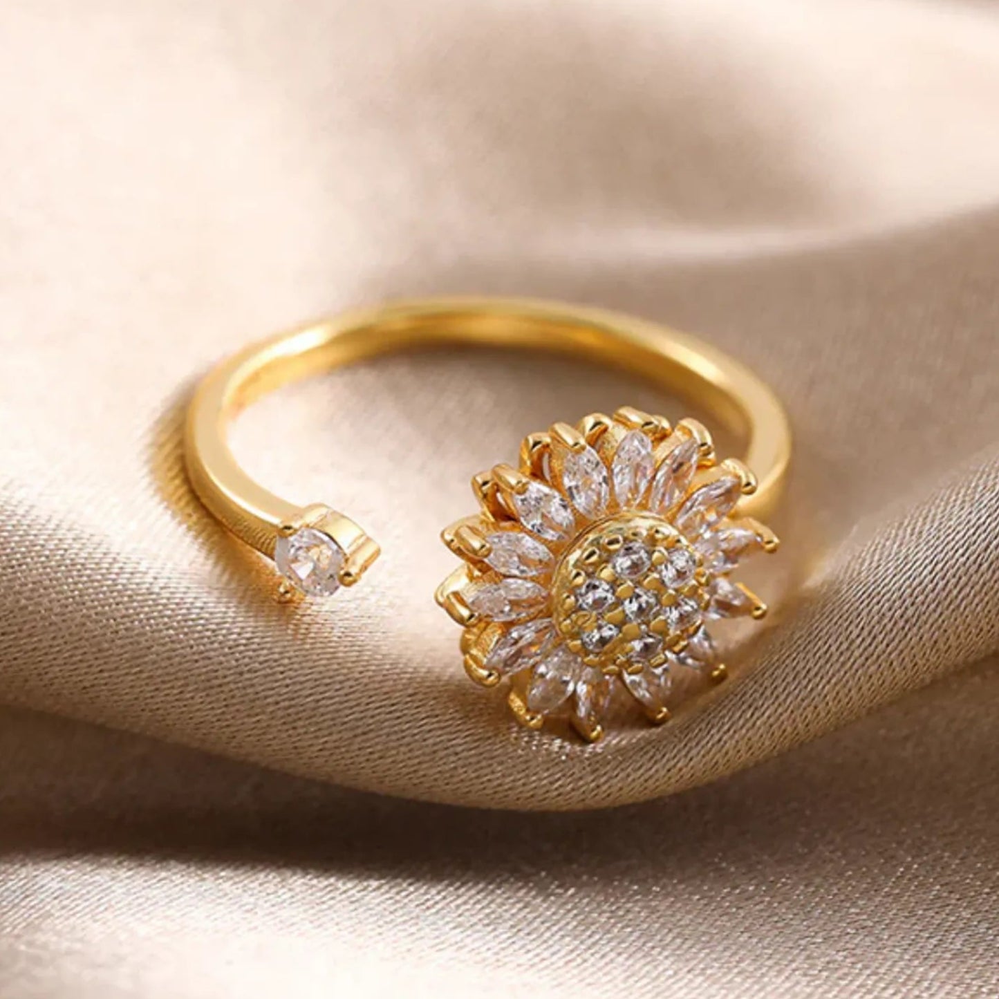 Anillo Girasol Giratorio | Brilla como el Sol del Amor